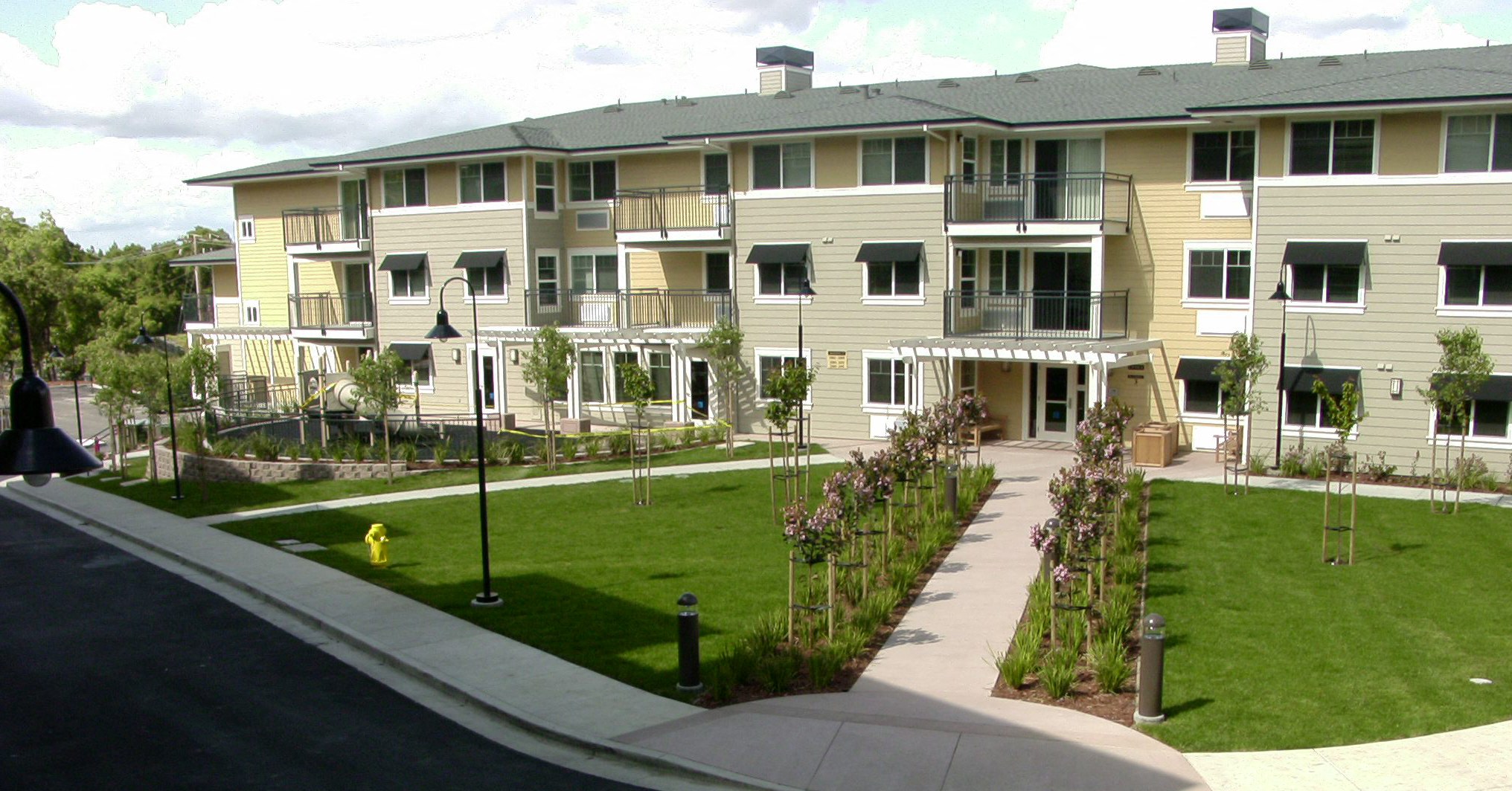 Grayson Creek Apartments photo 2